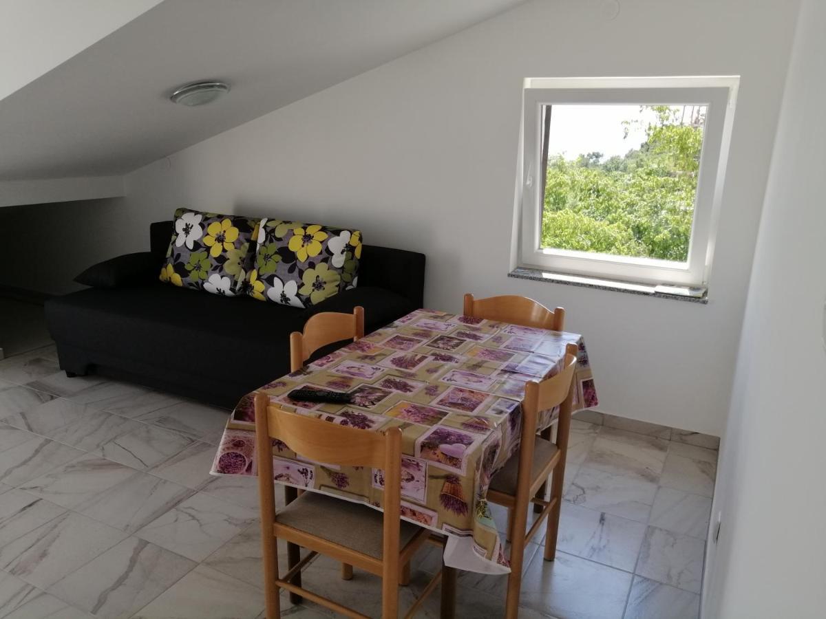 Apartmani Irena Veprinac Екстер'єр фото