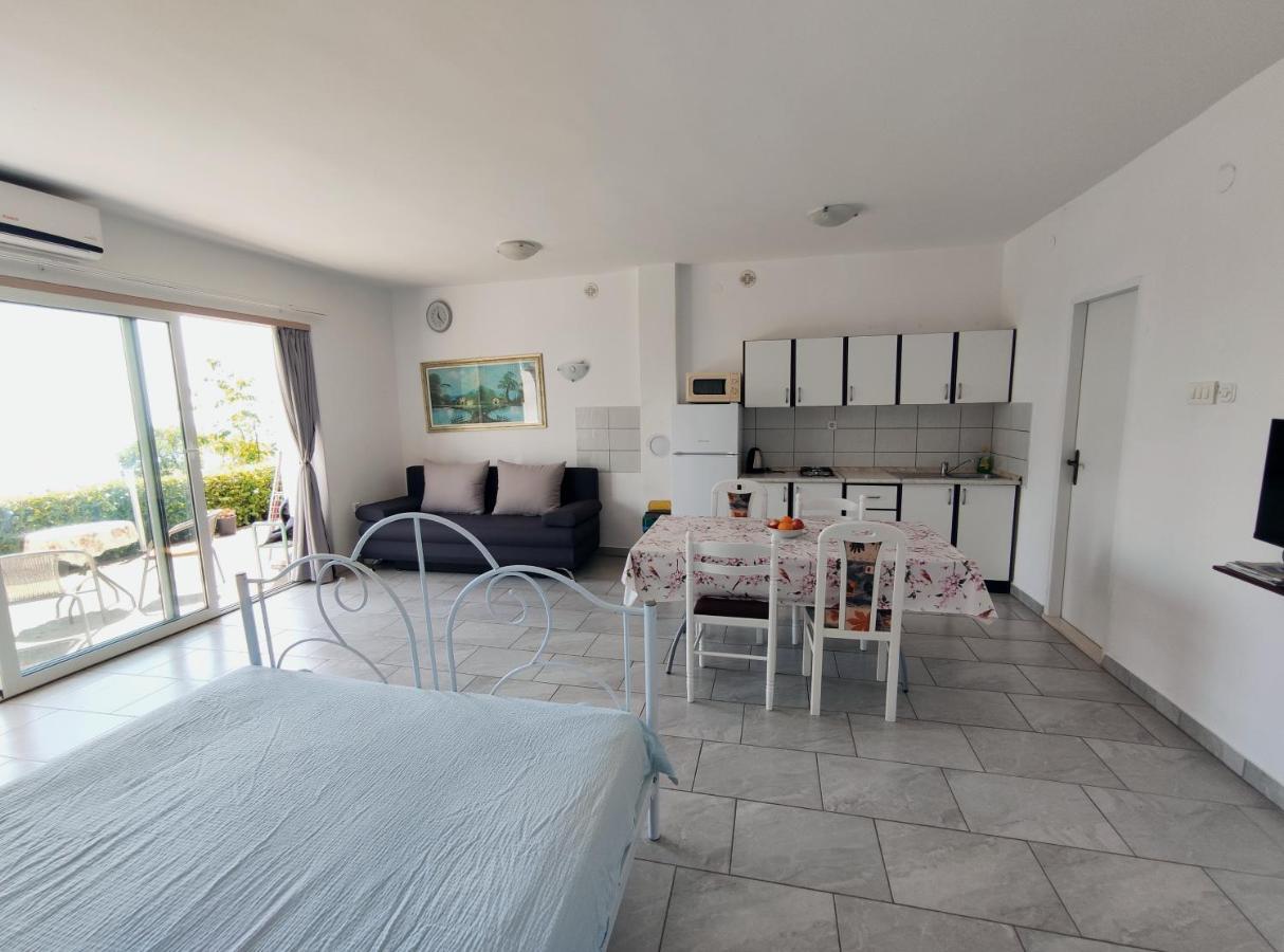 Apartmani Irena Veprinac Екстер'єр фото