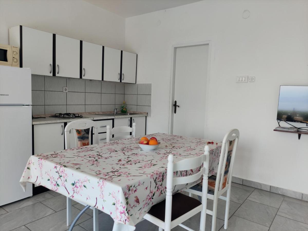 Apartmani Irena Veprinac Екстер'єр фото