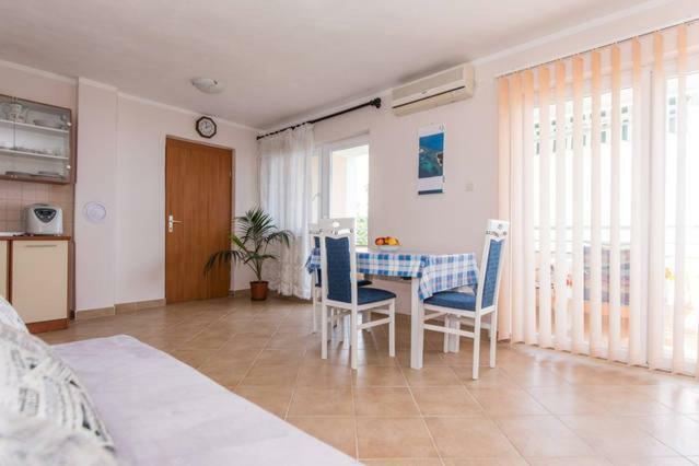 Apartmani Irena Veprinac Екстер'єр фото