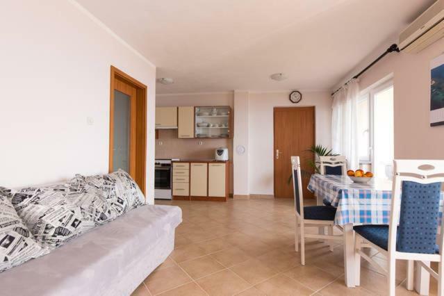 Apartmani Irena Veprinac Екстер'єр фото